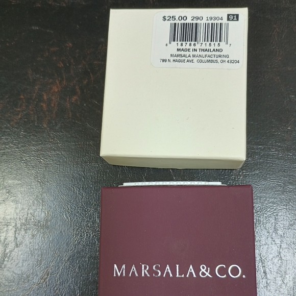 Marsala&Co. Sterling Silver Stud Earrings - Picture 3 of 4